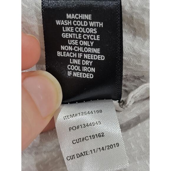 Torrid 5X‎ Ivory Floral Cold Shoulder Babydoll Top Textured Rayon Plus Size - Picture 16 of 16